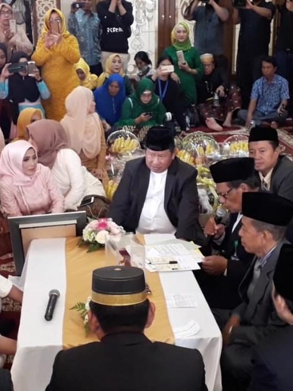 Susno Duadji menghadiri pernikahan Muzdalifah dan Fadel Islami di Tangerang, Banten, Jumat (26/4/2019). (Sapto Purnomo)
