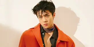 Tak hanya di dunia tarik suara, Sehun EXO juga melebarkan sayapnya ke dunia akting. Dan kini, ia akan ikut bermain dalam sebuah variety show berjudul Busted. (Foto: Soompi.com)