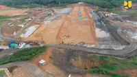 Pembangunan Bendungan Sepaku Semoi sebagai pengendali banjir di Ibu kota Nusantara (IKN) di Provinsi Kalimantan Timur rampung pada awal 2023.