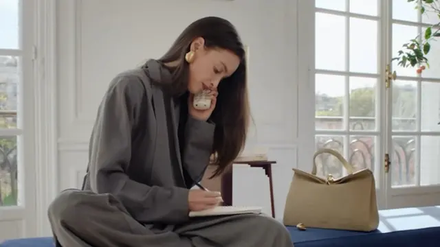 Peluncuran tas Jacquemes dengan kampanye memerlihatkan ketidaksempurnaan seorang ibu. Dok. Jacquemes