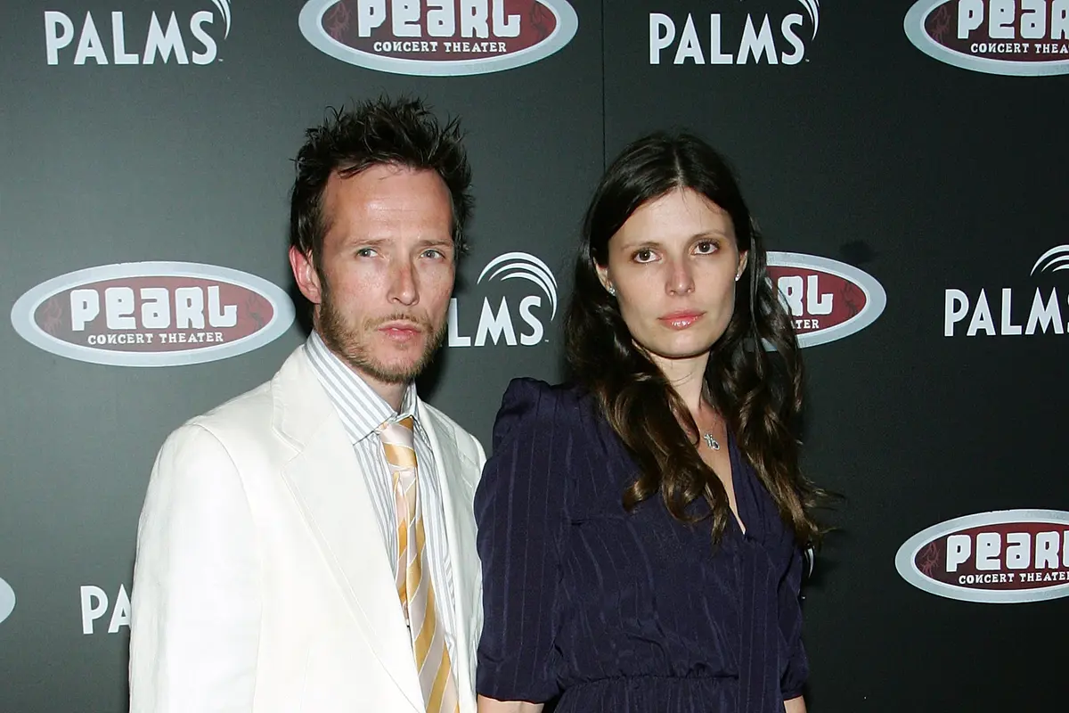 Scott Weiland dan Mary Forsberg Weiland