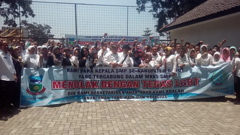 Deklarasi anti LGBT ratusan guru SMP di Garut