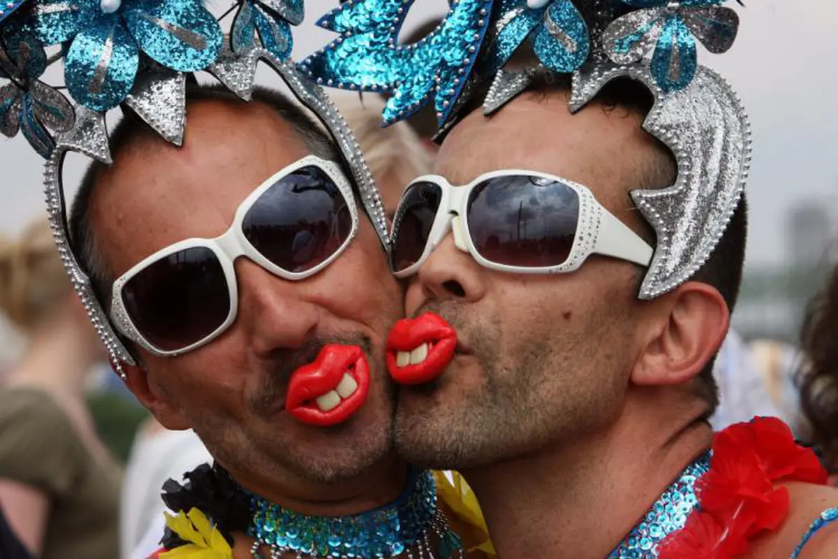 OMG! Kota Depok Jadi 'Surga' Kaum Gay Indonesia!