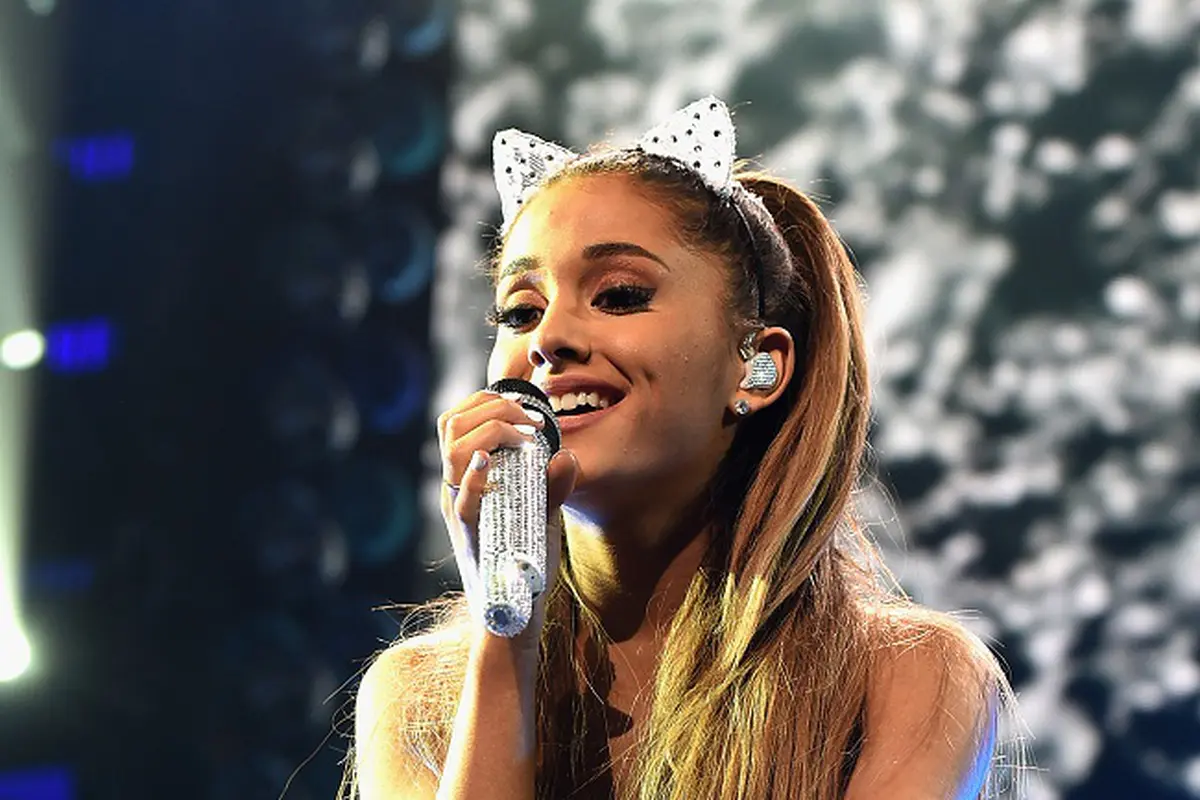 [Bintang] Ariana Grande