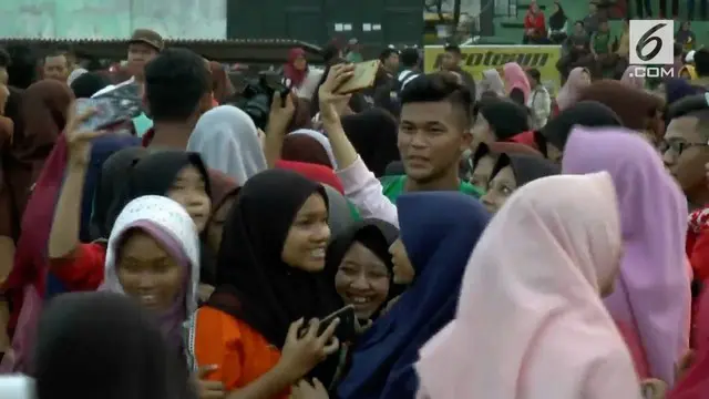 VIDEO: Jelang Final Piala AFF U-16, Timnas Diserbu Fans