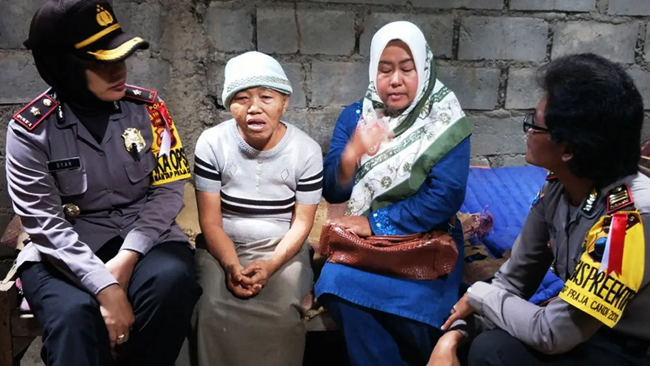 Perempuan tunanetra