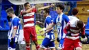 7. Striker Granada, Youssef El-Arabi, merayakan gol yang dicetaknya ke gawang Deportivo pada laga La Liga Spanyol di Stadion Riazor, Minggu (28/2/2016). Deportivo takluk 0-1 dari Granada. (EPA/Cabalar)