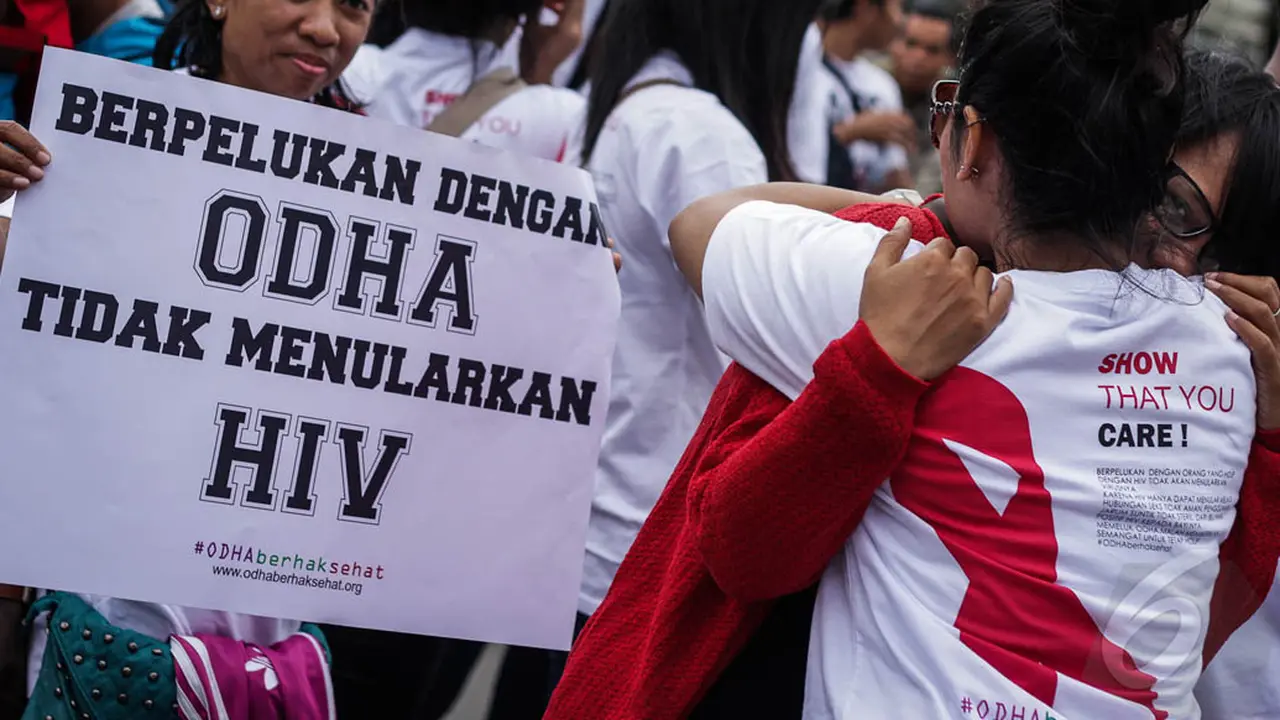 Aksi Damai "Ayo Peluk ODHA"