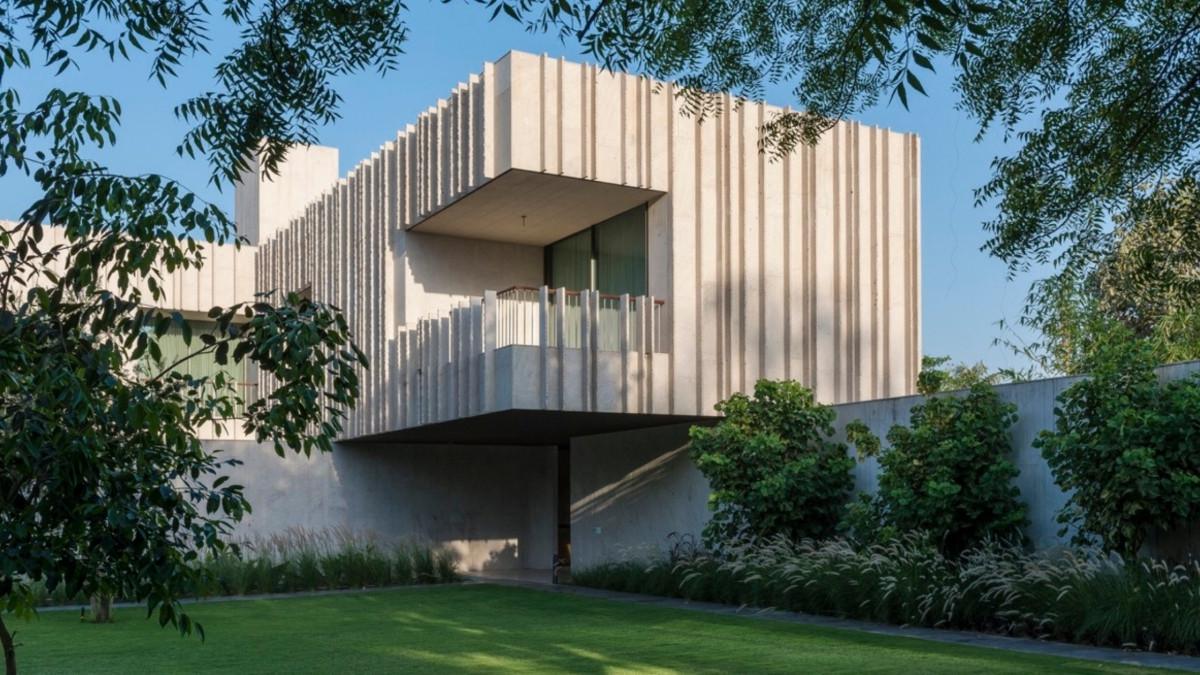 6 Model Rumah Brutalism Minimalis Tren 2025, Maksimalkan Luas Lahan Agar Tetap Estetik