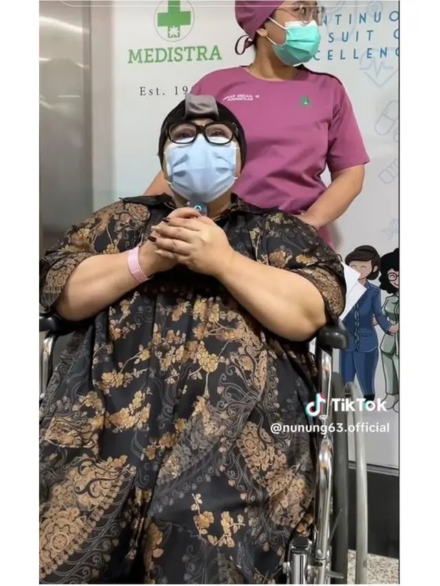 6 Momen Haru Nunung Srimulat Sebelum Operasi Kanker Payudara, Setia Didampingi Suami
