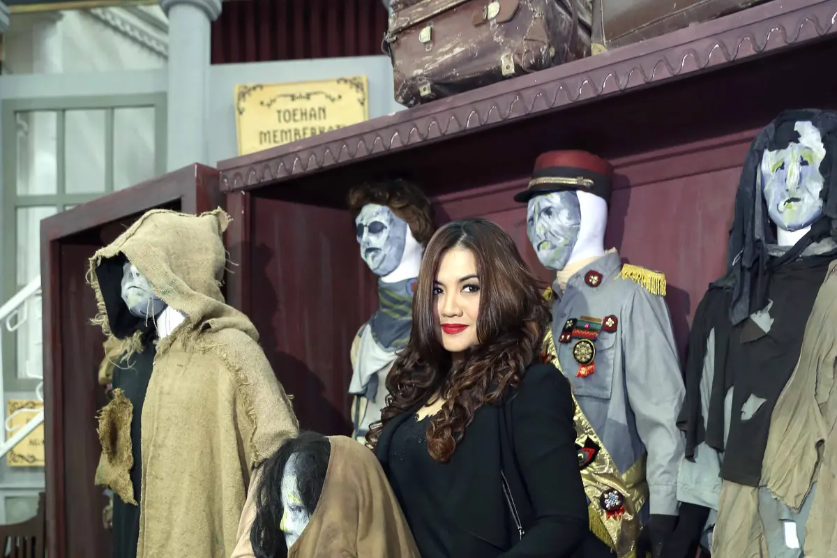 [Bintang] Cornelia Agatha Tolak Layar Lebar demi Panggung Teater