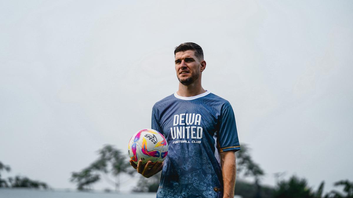 Prediksi Persib Bandung vs Dewa United: Pangeran Biru Terancam Jadi Tamu di Rumah Sendiri