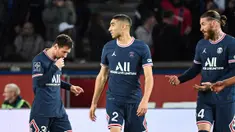Tiga pemain baru PSG musim ini yakni Lionel Messi, Achraf Hakimi, dan Sergio Ramos&nbsp;langsung merasakan gelar juara Liga Prancis di musim pertama mereka bergabung. (AFP/Bertrand Guay)