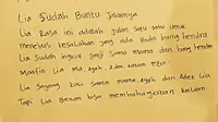 Isi secarik surat yang ditemukan di dekat jasad seorang mahasiswi perguruan tinggi di Provinsi Aceh yang ditemukan tewas tergantung. (Liputan6.com/ Rino Abonita)