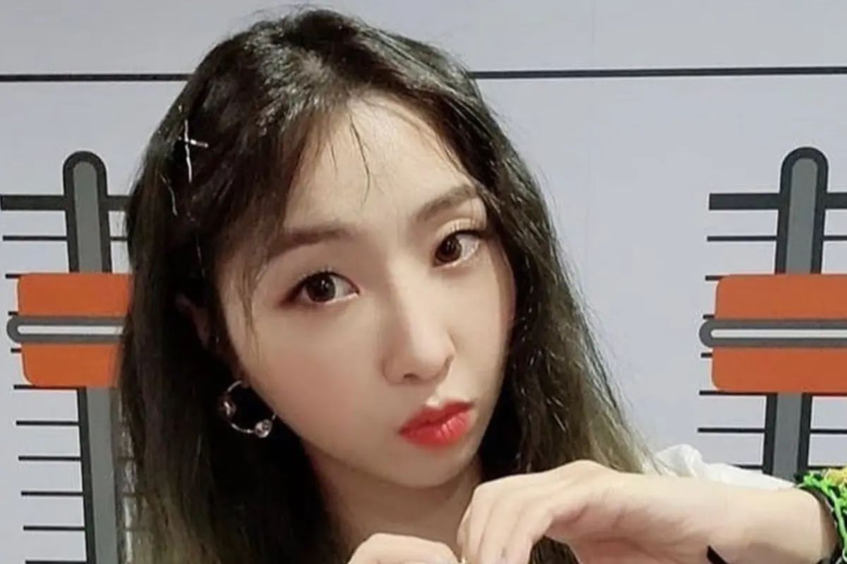 Minzy (Instagram/ _minzy_mz)