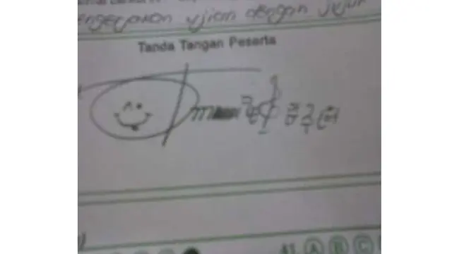 Tanda Tangan 6 Murid di Lembar Jawaban Ini Bikin Geleng Kepala