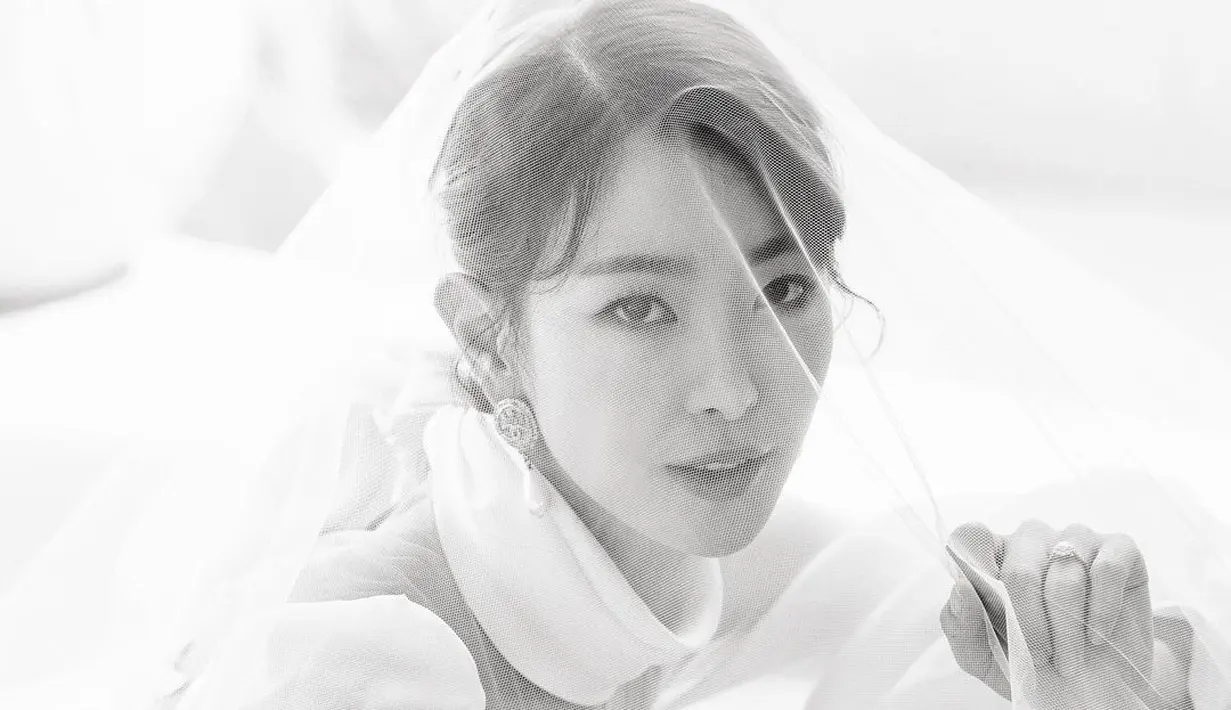 Resmi menikah dengan pasangannya pada tanggal 7 Oktober 2022 kemarin, aktris cantik Go Won Hee membagikan kabar bahagia ini melalui instagramnya dengan mengunggah sejumlah foto. (FOTO: instagram.com/go_wonhee/)