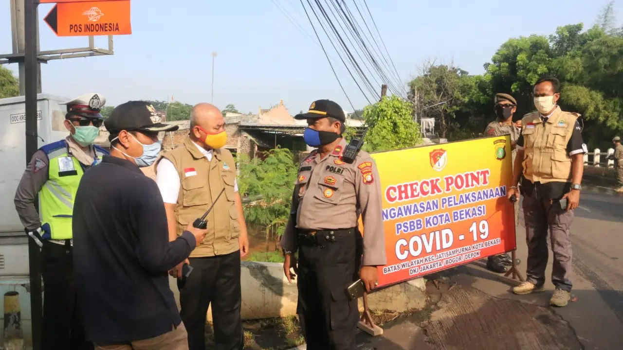 Hari Pertama PSBB di Bekasi