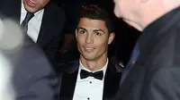 Kisah Ronaldo: Butuh 29 Menit Pukau MU dan Wanita Seksi