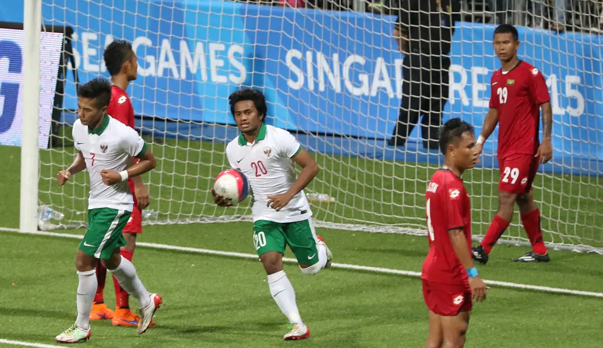 Ekspresi pemain Indonesia U-23, Ahmad Nufiandani (7), setelah mencetak gol kedua Indonesia U-23 ke gawang Myanmar U-23.  (Bola.com/Arief Bagus)