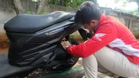 Bagi Anda yang sehari-hari menggunakan sepeda motor patut memperhatikan hal-hal berikut agar si kuda besi selalu dalam kondisi prima