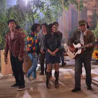 Syuting video klip 'Kemesraan' Iwan Fals bersama NOAH, Nidji, Geisha, d'Masiv (Galih W. Satria/Bintang.com) 