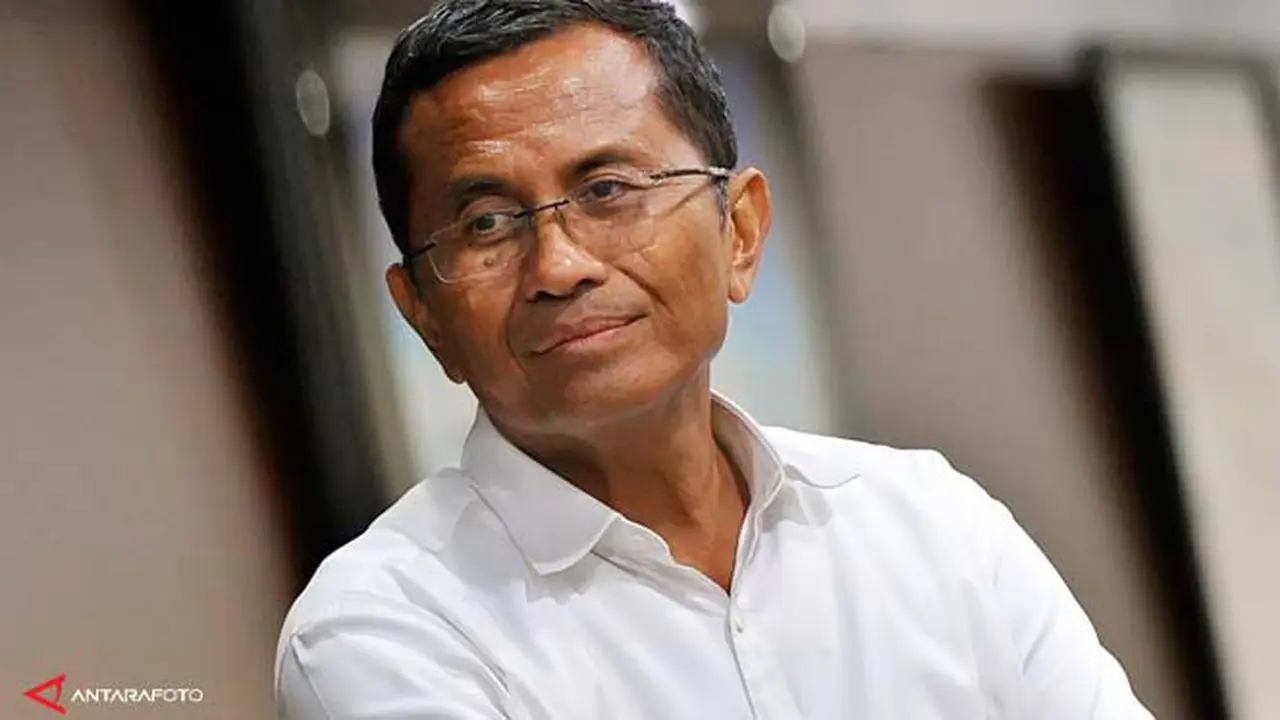 dahlan-sketsa130217c.jpg