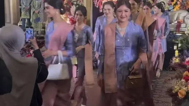 Erina Gudono saat Jadi Bridesmaid Rekan Puteri Indonesia 2022.