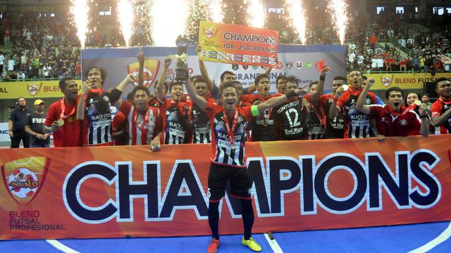 Unduh 9200 Koleksi Gambar Futsal Black Steel  