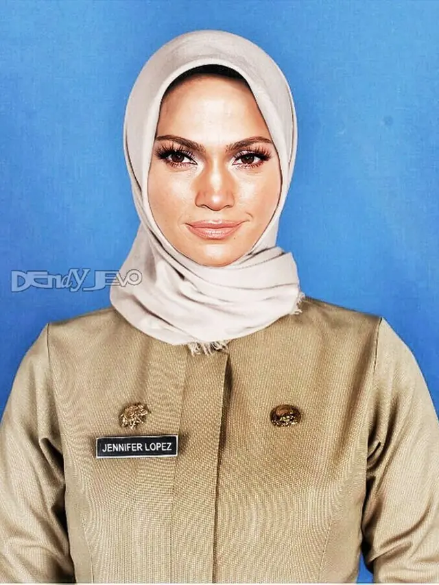 6 Editan Foto Seleb Luar Negeri Pakai Seragam PNS Ini Bikin Senyum