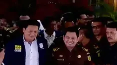 Penyidik belum menetapkan tersangka tewasnya Mirna, hingga pedangang daging mengurangi stok dagangannya karena permintaan menurun.