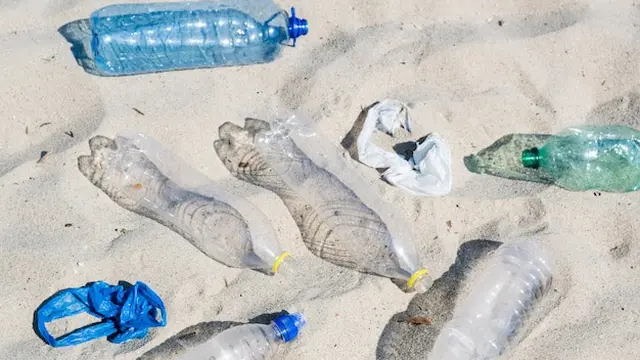 illustrasi microplastic