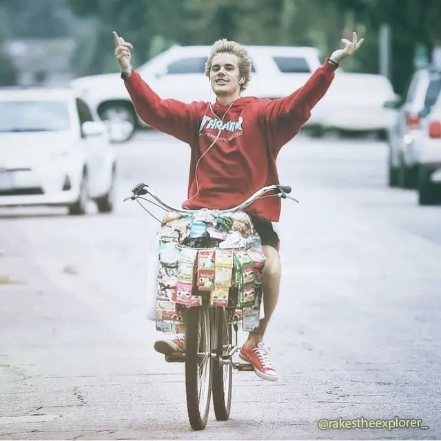 7 Editan Foto Justin Bieber Jadi Orang Indonesia Ini Kocak