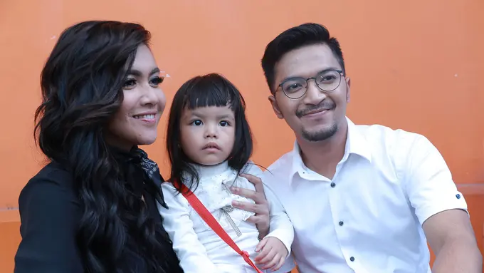 [Bintang] Denada dan Ihsan Tarore