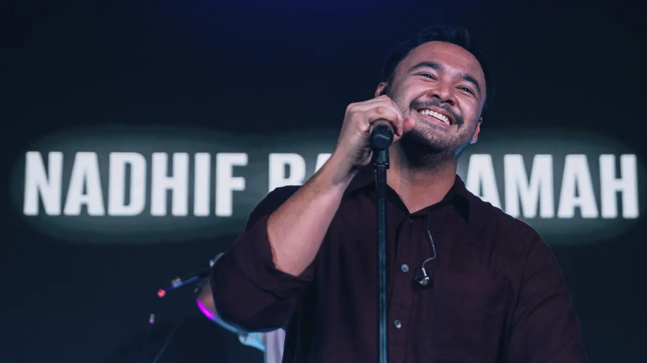 Nadhif Basalamah saat manggung di Live At Aloft Amplified di Aloft Bali Seminyak. Dok.  Aloft Bali Seminyak