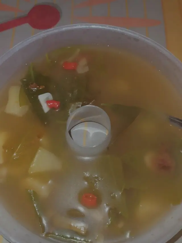 6 Potret Nyeleneh Orang Masak Sayur Ini Bikin Heran, Bingung Cara Makannya