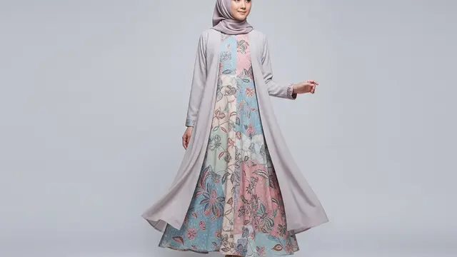 Gamis Batik Pastel A-line dengan Outer Tanpa Kancing