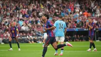 Sengatan Karim Adeyemi dari Sisi Kiri Lini Serang Barcelona