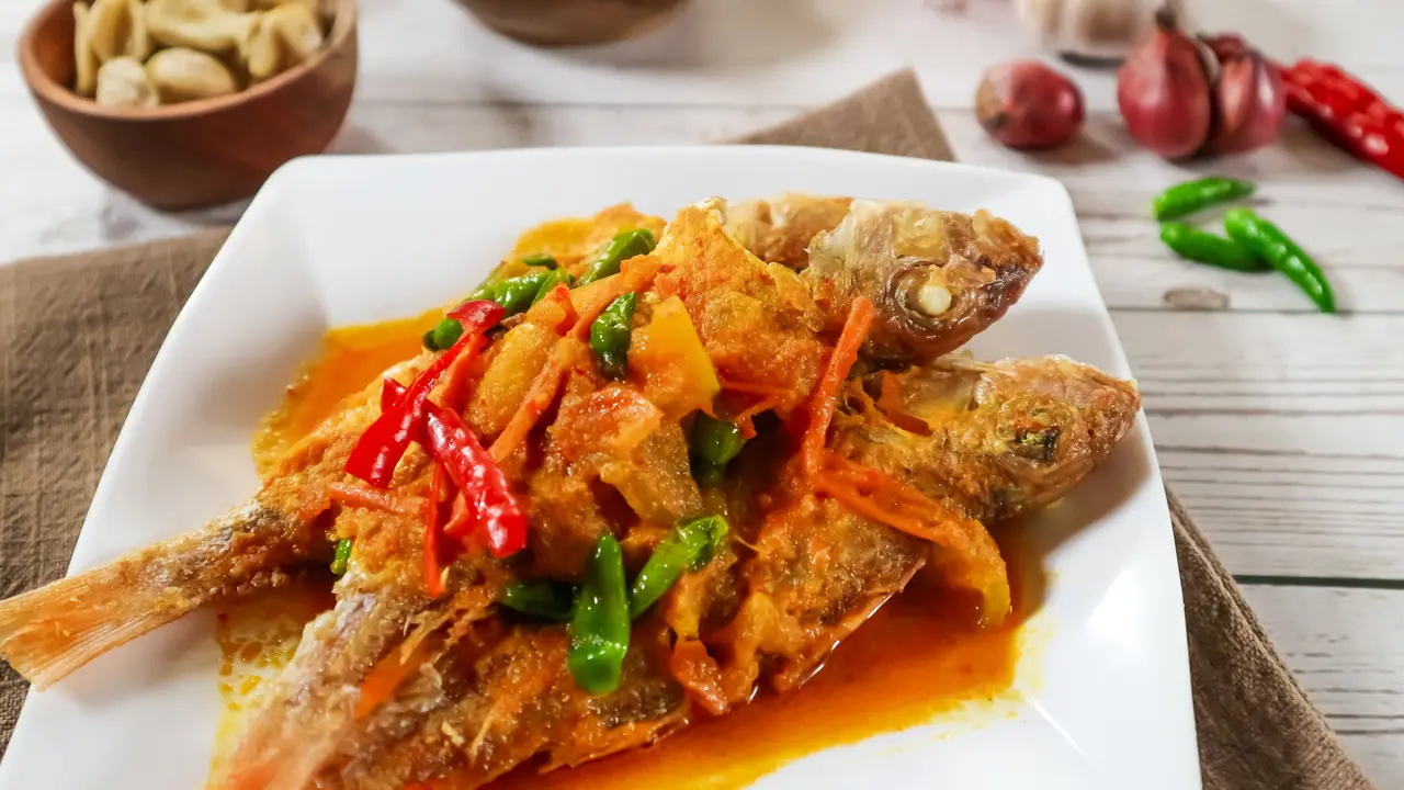 resep pesmol ikan ekor kuning