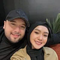 Kabar mengejutkan kembali datang dari Cita Citata. Setelah sempat menunda pernikahannya, pedangdut itu dikabarkan sudah dipersunting secara resmi oleh Didi Mahardika. (instagram/cita_citata)