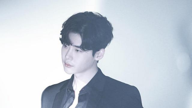 Kecewa Soal Aktingnya Lee Jong Suk Butuh Pertolongan