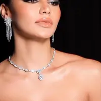 Gaya Glamor Jihane Almira, Putri Indonesia Pariwisata 2020 di Film Terbarunya #OOTD. [@jihanealmira]