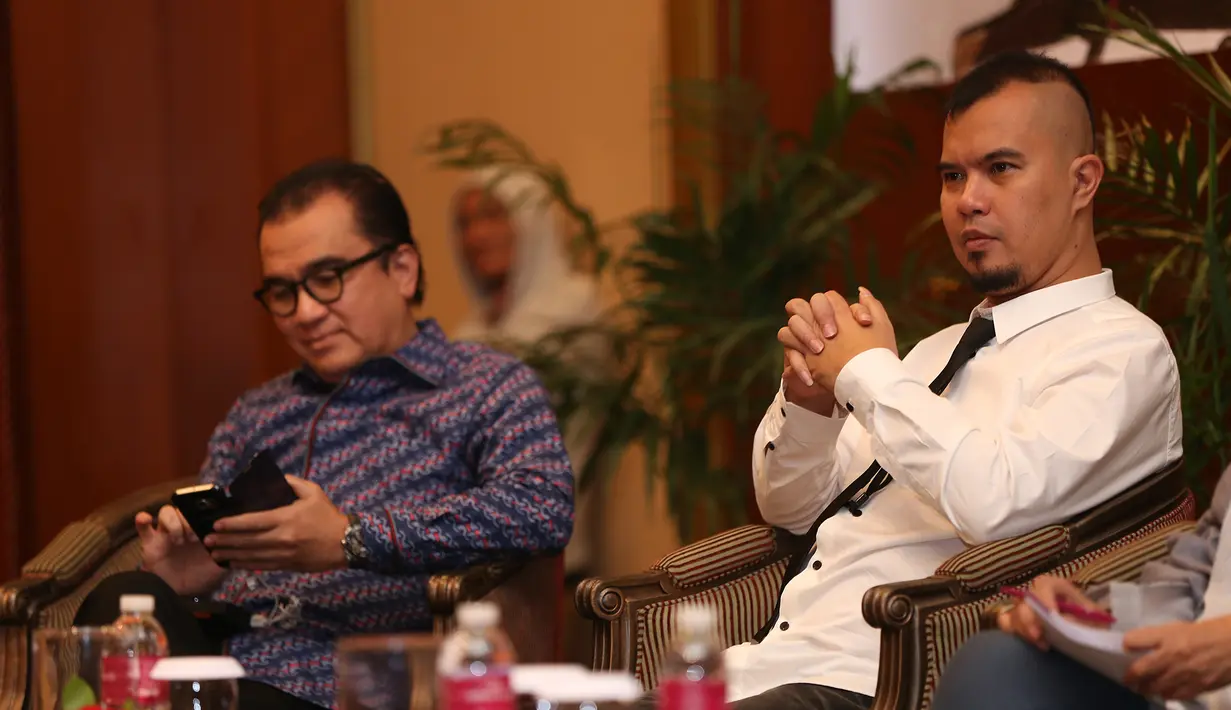 Untuk meyakinkan bahwa artis juga berkapasitas ke politik, Tantowi Yahya membutuhkan satu periode. Padahal, banyak artis yang ingin membuat perubahan. Namun dianggap lelucon. (Andy Masela/Bintang.com)