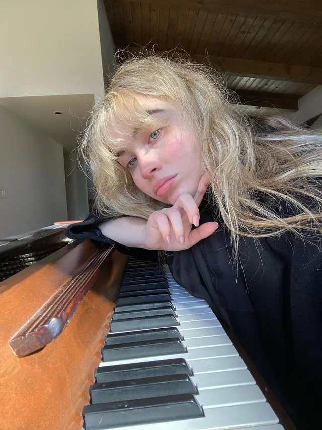 Sabrina Carpenter (Instagram/sabrinacarpenter)