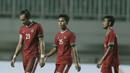 Pemain Timnas Indonesia tampak lesu usai ditahan imbang Thailand pada laga persahabatan di Stadion Pakansari, Bogor, (03/6/2018). Indonesia bermain imbang 0-0 dengan Thailand. (Bola.com/M Iqbal Ichsan)