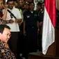 Basuki Tjahaja Purnama (Ahok) menjalani sidang lanjutan kasus dugaan penistaan agama di Pengadilan Negeri (PN) Jakarta Utara, Selasa (20/12). Agenda sidang adalah tanggapan dari jaksa penuntut umum atas nota keberatan Ahok (Liputan6.com/Pool/Agung Rajasa)