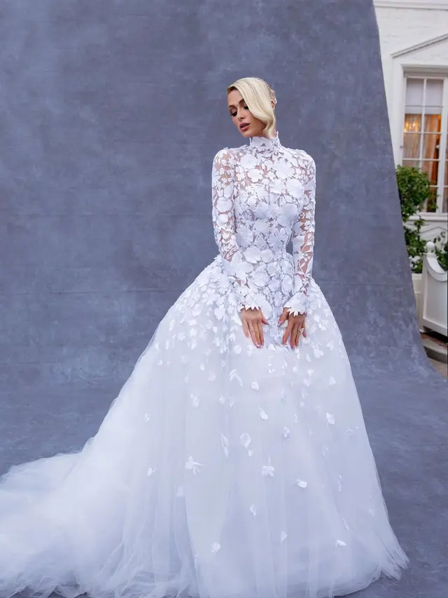 Gaun Pernikahan Paris Hilton. (Instagram/ parishilton. Foto: German Larkin/ @GermanLarkin)