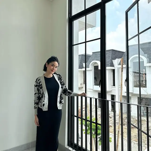 Sharen Fernandez Artis Wanita Ini Beli Rumah Sebelum Berusia 25 Tahun