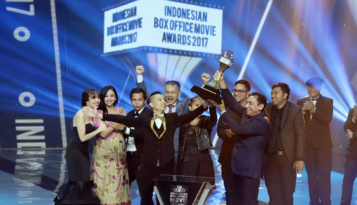 Selain untuk orang-orang terdekat, Gisella Anastasia pun memberikan apresiasi yang tinggi untuk para pecinta film, terutama para penonton film Cek Toko Sebelah. Menurutnya, peran penonton juga sangat penting. (Deki Prayoga/Bintang.com)