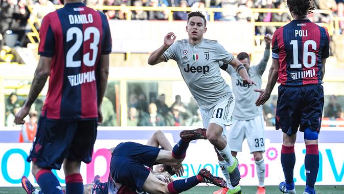 Paulo Dybala mencetak gol ke gawang Bologna pada laga pekan ke-25 Serie A. (AFP/Tiziana Fabi)